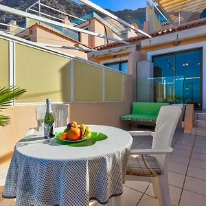 https://studio-buenovista.in-canary-islands.com
